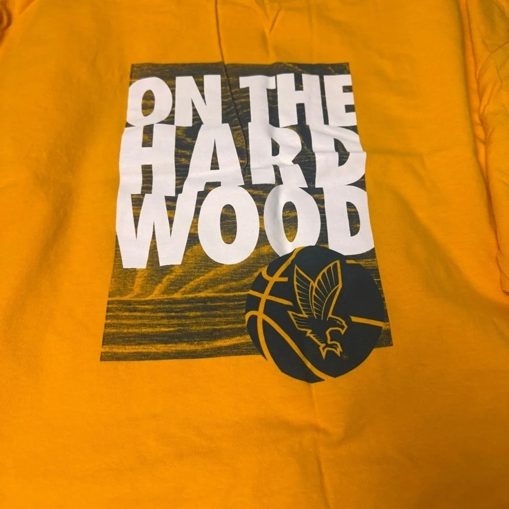 Vintage 90's Nike Marquette shirt Golden Eagles basketball Just do it